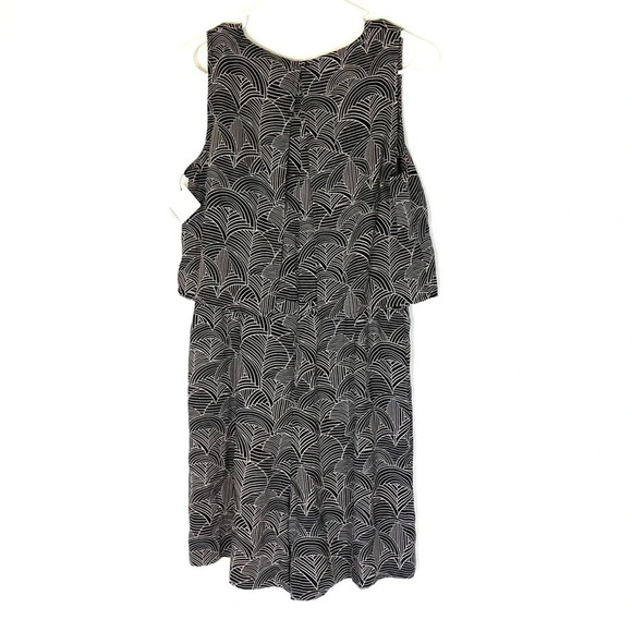 NEW Halogen Leaf Geo Print Tiered Black Light Pink Romper Size SP - Picture 9 of 10